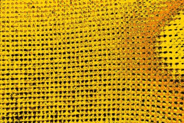 Kırmızı sarı ve siyah renkli kirli duvar, desenli arka plan.