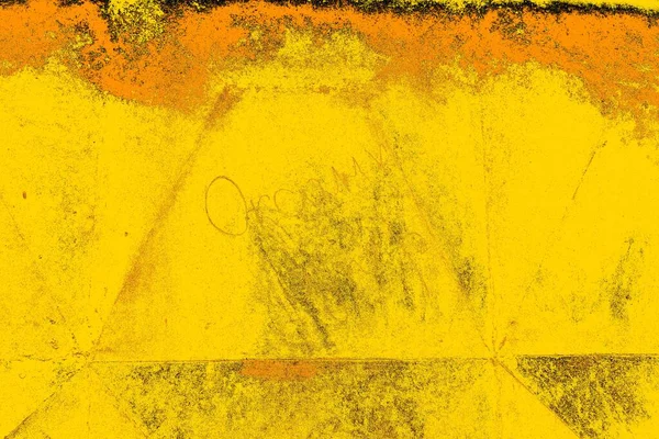 Kırmızı sarı ve siyah renkli kirli duvar, desenli arka plan.