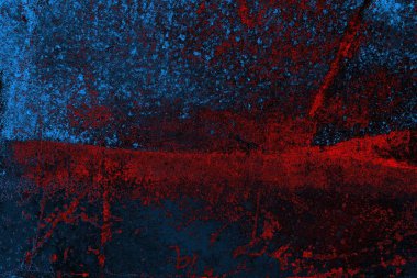 Çizik ve çatlaklarla metal doku