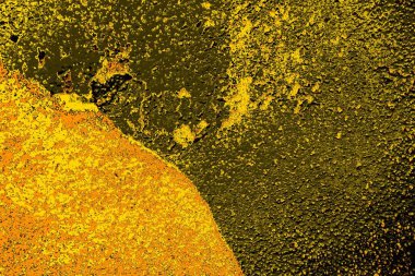 Kırmızı sarı ve siyah renkli kirli duvar, desenli arka plan.