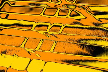 Kırmızı sarı ve siyah renkli kirli duvar, desenli arka plan.