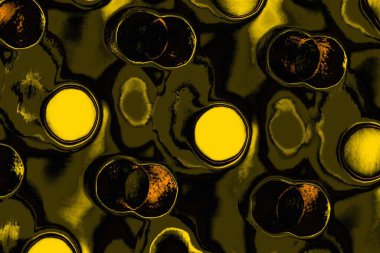 Kırmızı sarı ve siyah renkli kirli duvar, desenli arka plan.