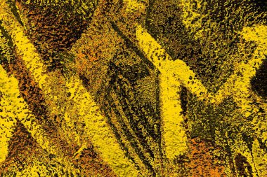 Kırmızı sarı ve siyah renkli kirli duvar, desenli arka plan.