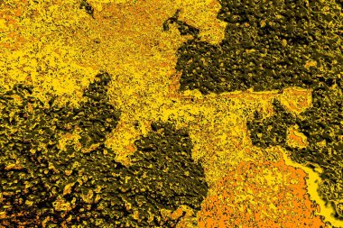 Kırmızı sarı ve siyah renkli kirli duvar, desenli arka plan.