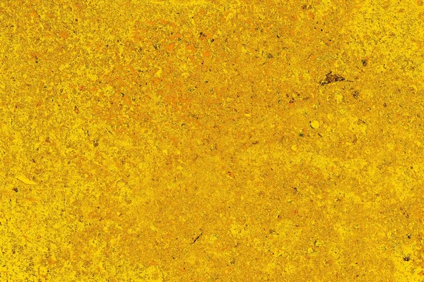 Kırmızı sarı ve siyah renkli kirli duvar, desenli arka plan.