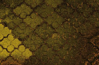 Kırmızı sarı ve siyah renkli kirli duvar, desenli arka plan.