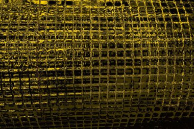 Kırmızı sarı ve siyah renkli kirli duvar, desenli arka plan.