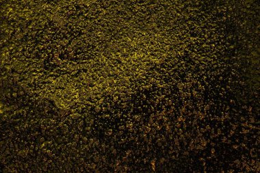 Kırmızı sarı ve siyah renkli kirli duvar, desenli arka plan.