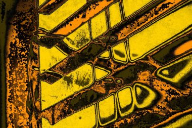 Kırmızı sarı ve siyah renkli kirli duvar, desenli arka plan.