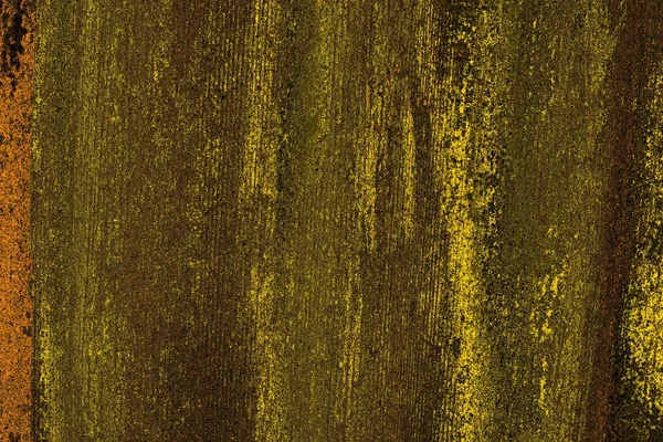 Kırmızı sarı ve siyah renkli kirli duvar, desenli arka plan.