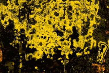 Kırmızı sarı ve siyah renkli kirli duvar, desenli arka plan.