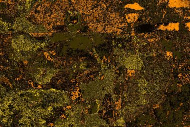 Kırmızı sarı ve siyah renkli kirli duvar, desenli arka plan.