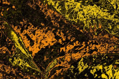 Kırmızı sarı ve siyah renkli kirli duvar, desenli arka plan.