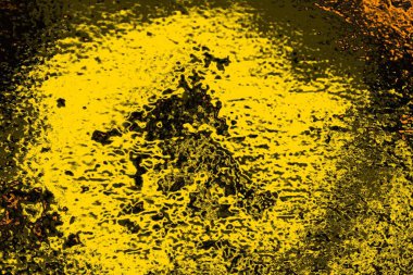 Kırmızı sarı ve siyah renkli kirli duvar, desenli arka plan.