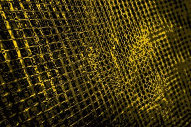 Kırmızı sarı ve siyah renkli kirli duvar, desenli arka plan.