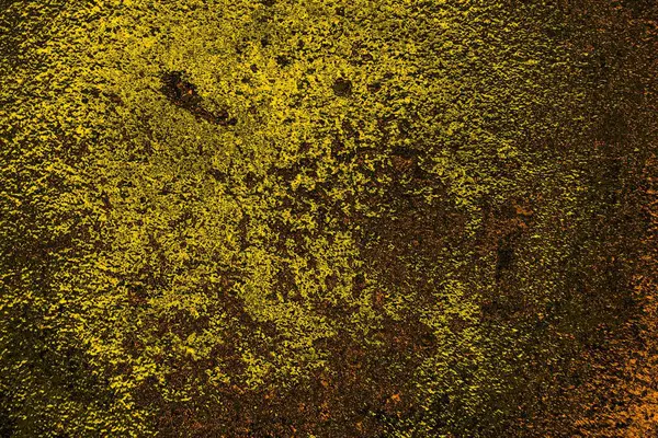 Crimson Yellow Black Colored Grungy Wall Textured Background — Stock Photo, Image