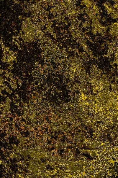 Kırmızı sarı ve siyah renkli kirli duvar, desenli arka plan.