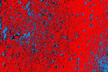 Kırmızı ve mavi renkli, soyut, esmer, pejmürde bir doku. Grunge arkaplanı, metin veya reklam için boşluk resmini kopyala