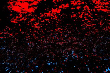 Kırmızı ve mavi renkli, soyut, esmer, pejmürde bir doku. Grunge arkaplanı, metin veya reklam için boşluk resmini kopyala