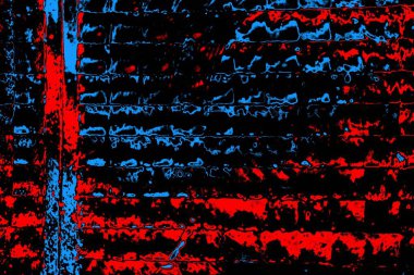 Soyut kırmızı ve mavi renkli pejmürde bir doku. Grunge arkaplanı, metin veya reklam için boşluk resmini kopyala