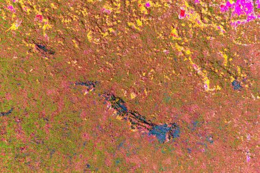 Çizik ve çatlaklarla metal doku