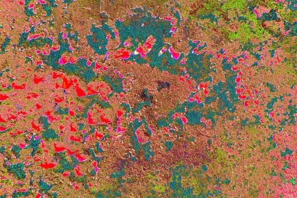 Çizik ve çatlaklarla metal doku