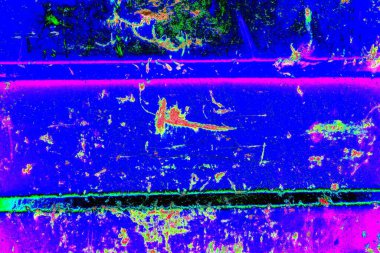 Çizik ve çatlaklarla metal doku