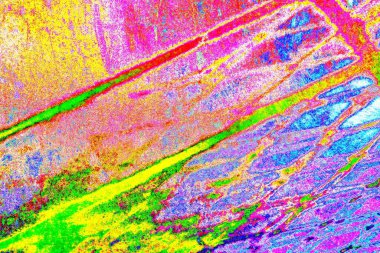 Çizik ve çatlaklarla metal doku.