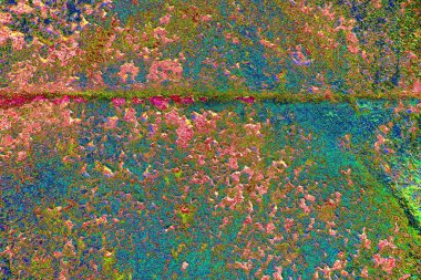 Çizik ve çatlaklarla metal doku