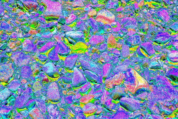 Doğada kayalık yol