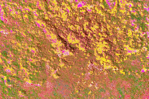 Çizik ve çatlaklarla metal doku