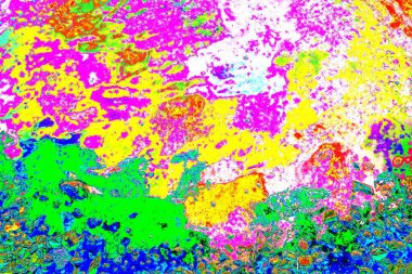 Kırsal sokaktaki su birikintileri