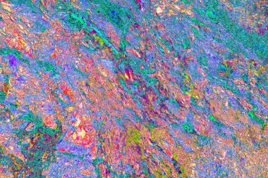 Nehrin kenarındaki uçurum. Transcarpathia