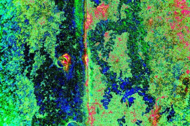 Dökülen boya paslı metal dokusu