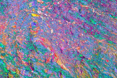 Nehrin kenarındaki uçurum. Transcarpathia