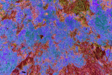 Yangın sonrası çorak arazi: kuru zemin, yanmış kuru saman