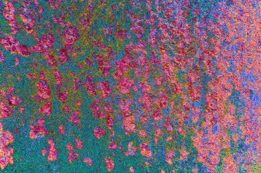 Çizik ve çatlaklarla metal doku