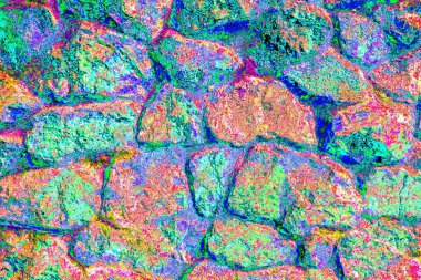 Soyut neon renkler çizik ve çatlaklarla dokulu duvar. 