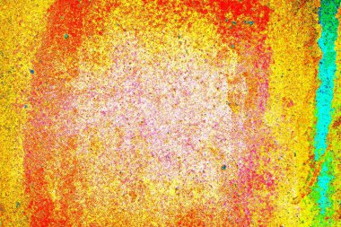 Soyut neon renkler çizik ve çatlaklarla dokulu duvar. 