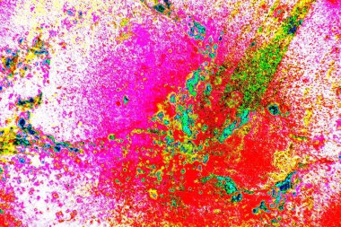 Soyut neon renkler çizik ve çatlaklarla dokulu duvar. 