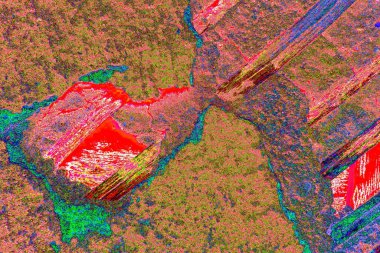 Yaratıcı soyut sanat eserleri, renkli doku arka planına sahip rustik duvarları kopyala