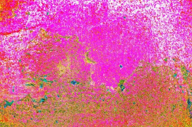 Soyut neon renkler çizik ve çatlaklarla dokulu duvar. 