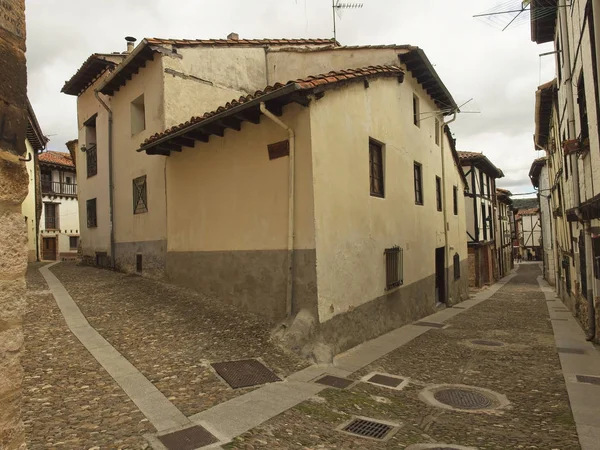 Panoramic of two streets of Covarruvias — Stock Photo, Image
