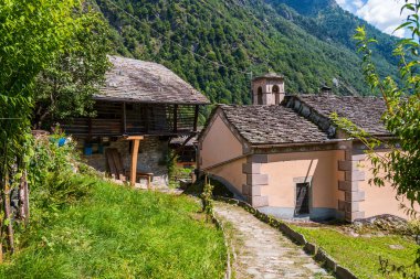 Alagna Valsesia, Vercelli, Piedmont, İtalya 'nın dağlık tatil beldesi