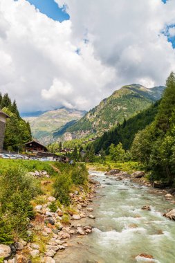 Alagna Valsesia, Vercelli, Piedmont, İtalya 'nın dağlık tatil beldesi