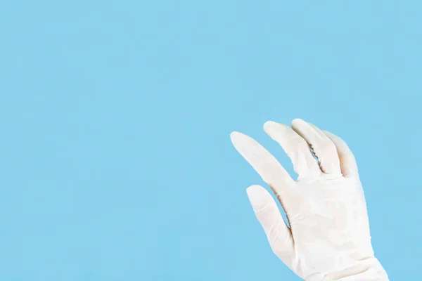 Guantes Médicos Látex Blanco Mano Una Mujer Extendida Aislada Sobre — Foto de Stock