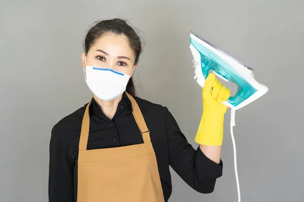Asian Woman Housewife Brown Apron Wore Face Mask Yellow Gloves — Stock Photo, Image