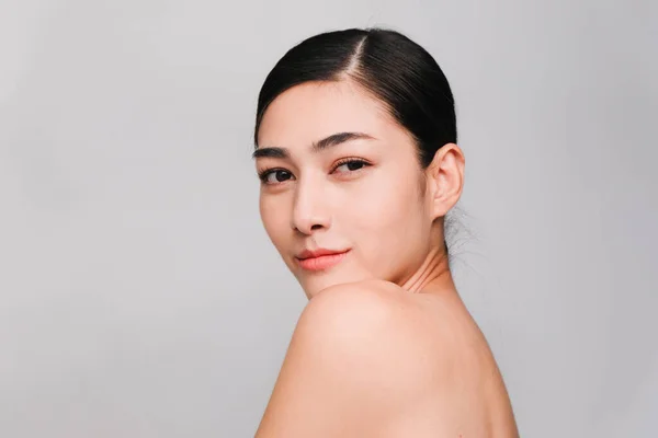 Cara Lateral Joven Hermosa Mujer Asiática Con Piel Limpia Fresca —  Fotos de Stock