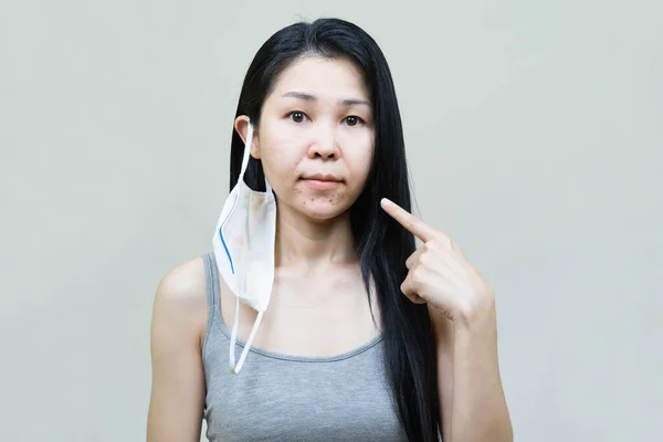 Young Asian Woman Wearing Medical Face Mask Her Hand Point — Stock Photo, Image