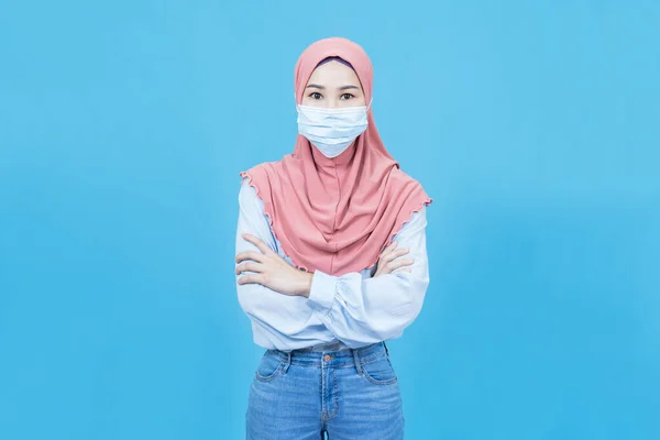 Portrét Mladé Krásné Asijské Muslim Žena Tradičních Šatech Sobě Lékařské — Stock fotografie